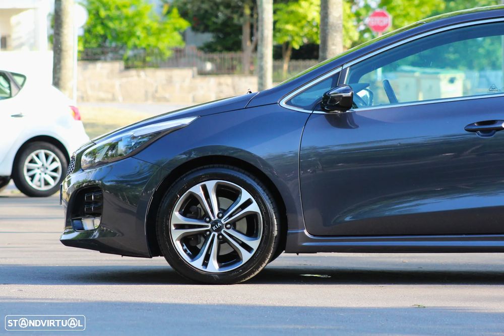 Kia Ceed 1.6 CRDi GT Line - 17