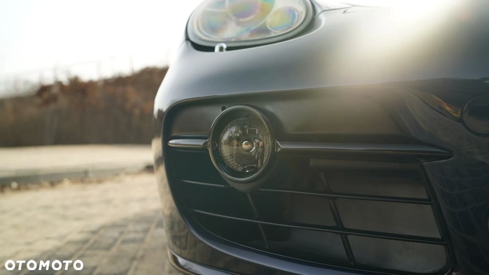 Porsche 718 Cayman - 14