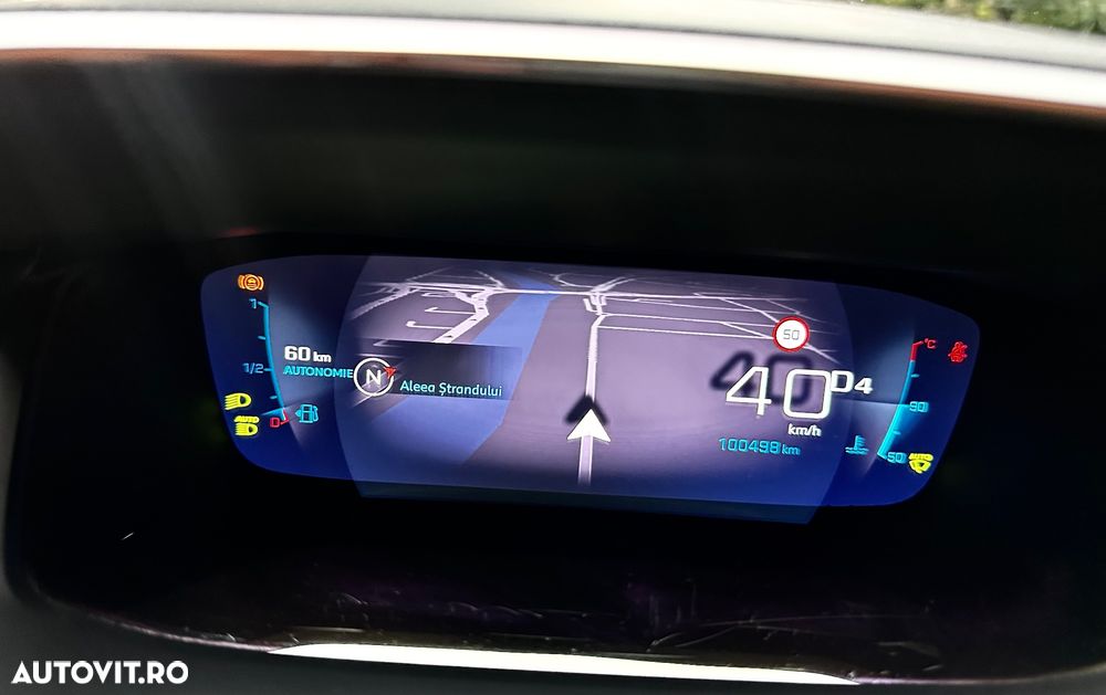 Peugeot 2008 PureTech 130 EAT8 GT - 28