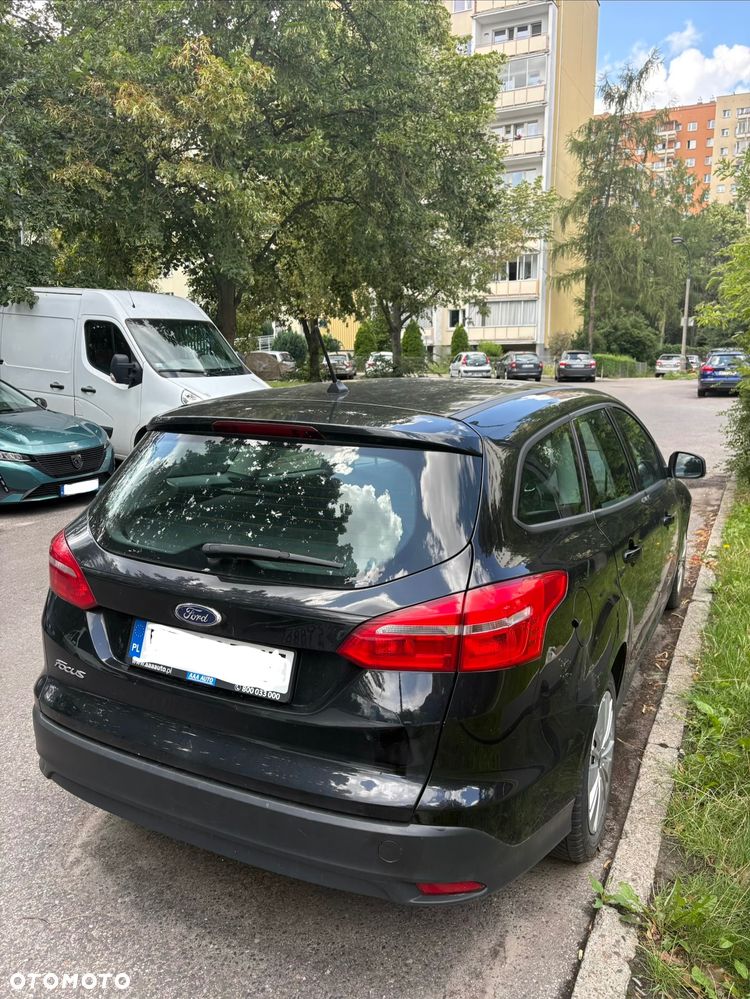 Ford Focus 1.5 TDCi SYNC Edition - 6
