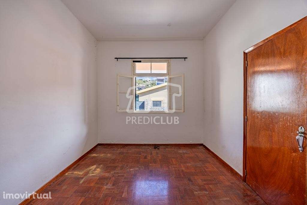 Moradia T4 - Santo António - Grande imagem: 2/22