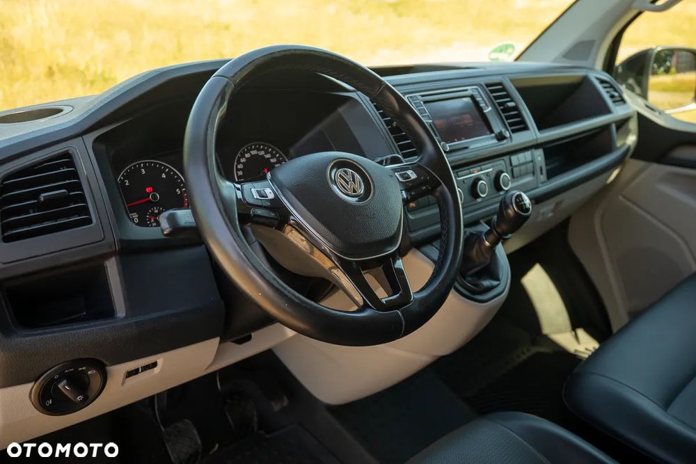 Volkswagen T6 Transporter - 28