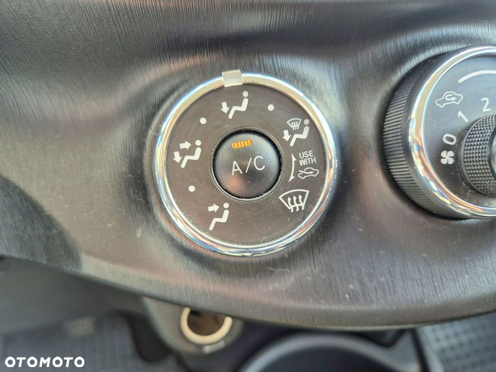 Toyota Yaris 1.0 Luna - 18