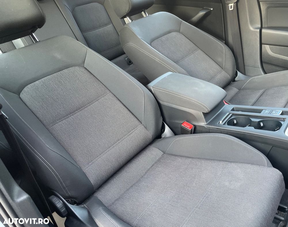 Volkswagen Passat Variant 1.6 TDI (BlueMotion Technology) DSG Trendline - 18