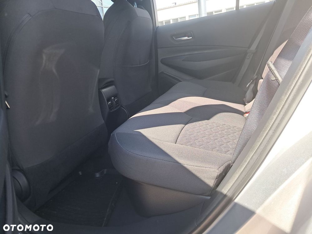 Toyota Corolla 2.0 Hybrid Comfort - 25