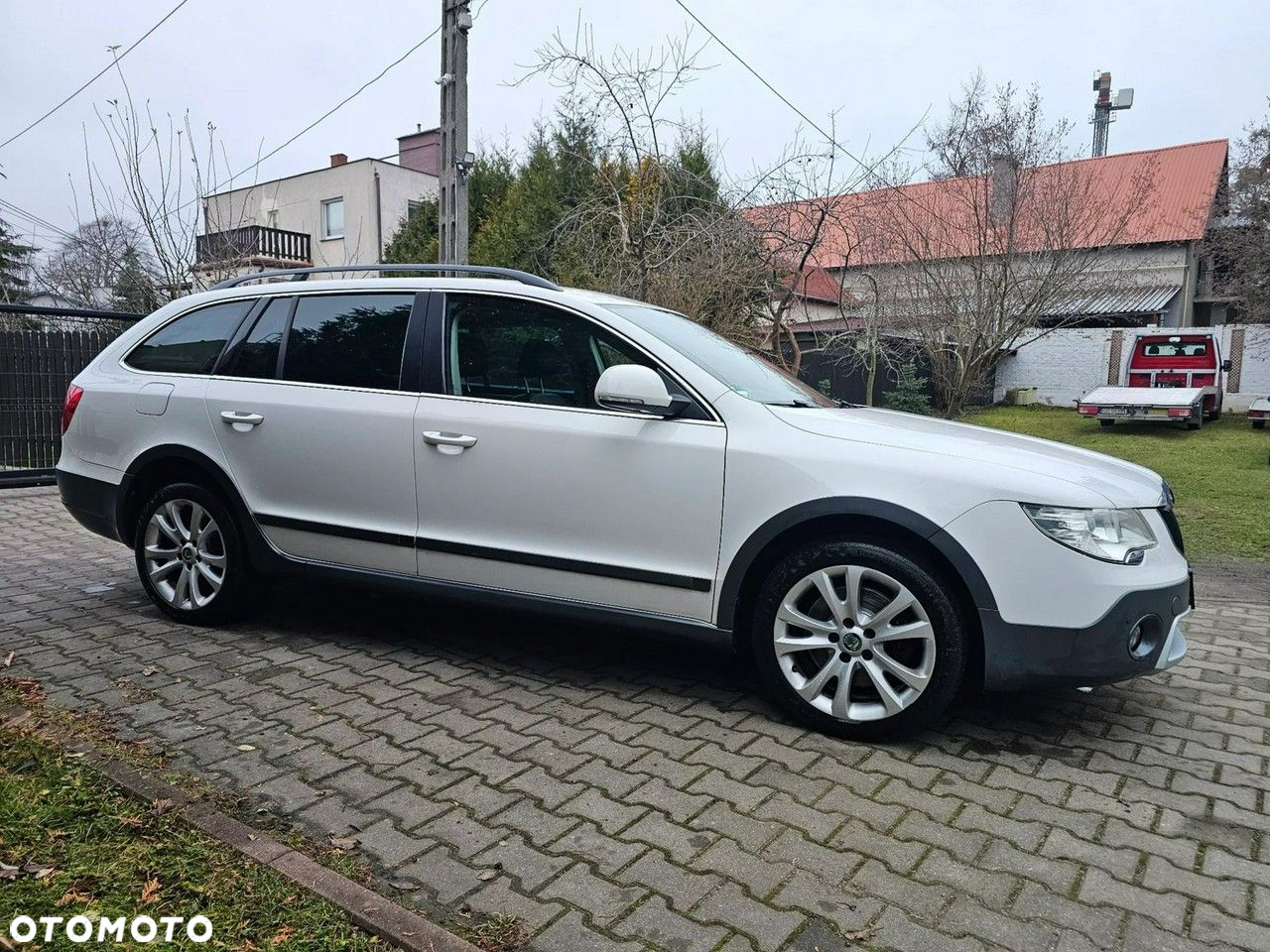 Skoda Superb 2.0 TDI Platinum Outdoor DSG - 4