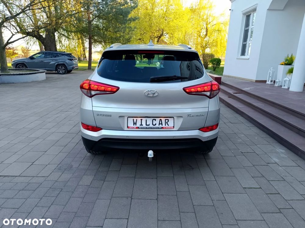 Hyundai Tucson 1.7 CRDI BlueDrive GO 2WD - 18