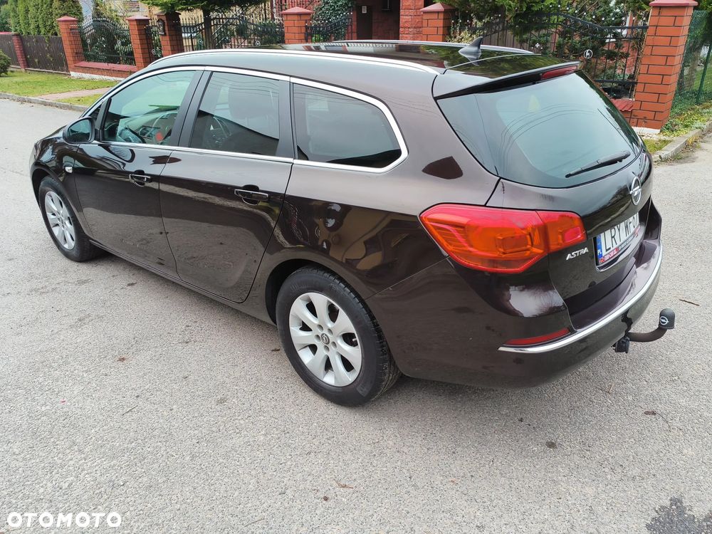 Opel Astra 1.4 T Cosmo S&S - 4