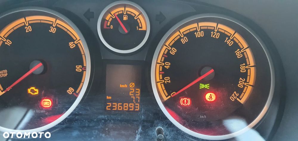 Opel Corsa - 4