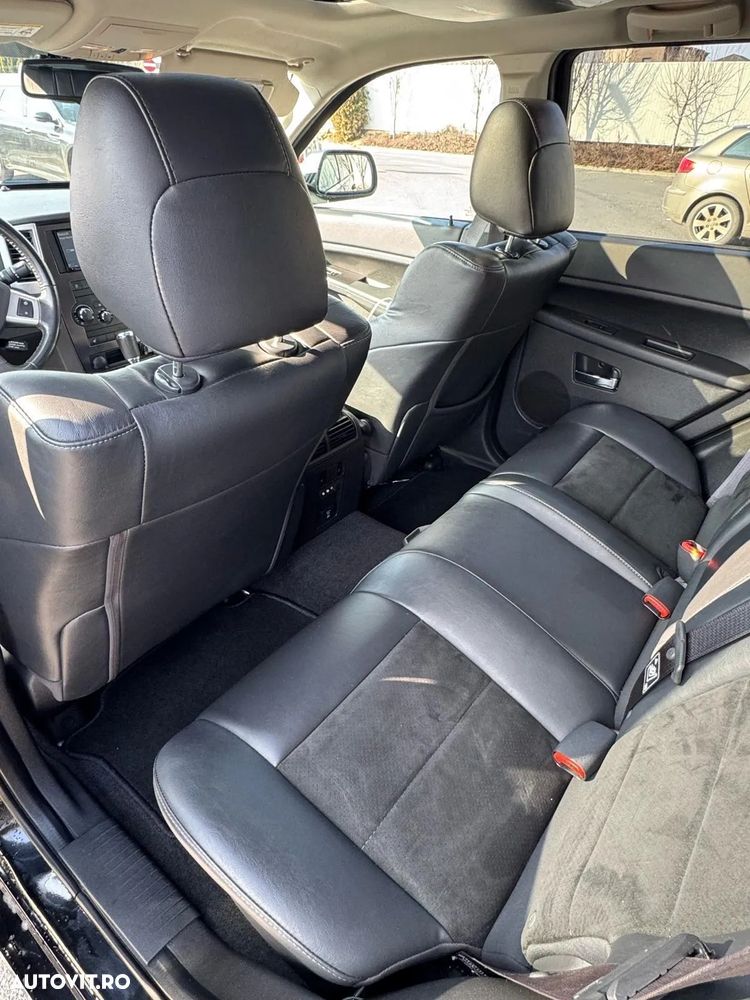 Jeep Grand Cherokee - 4