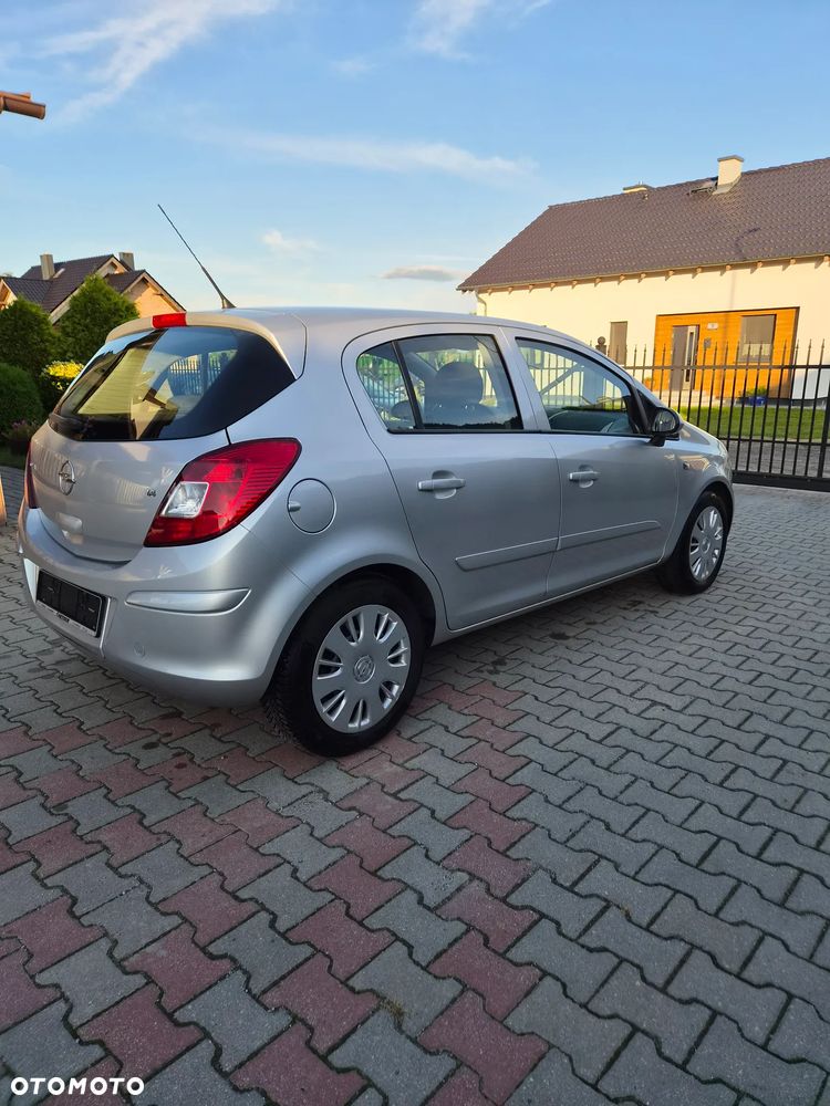 Opel Corsa 1.4 16V Enjoy - 7