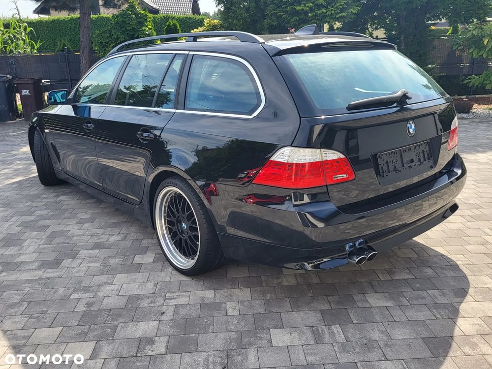 BMW Seria 5 525d Touring - 7