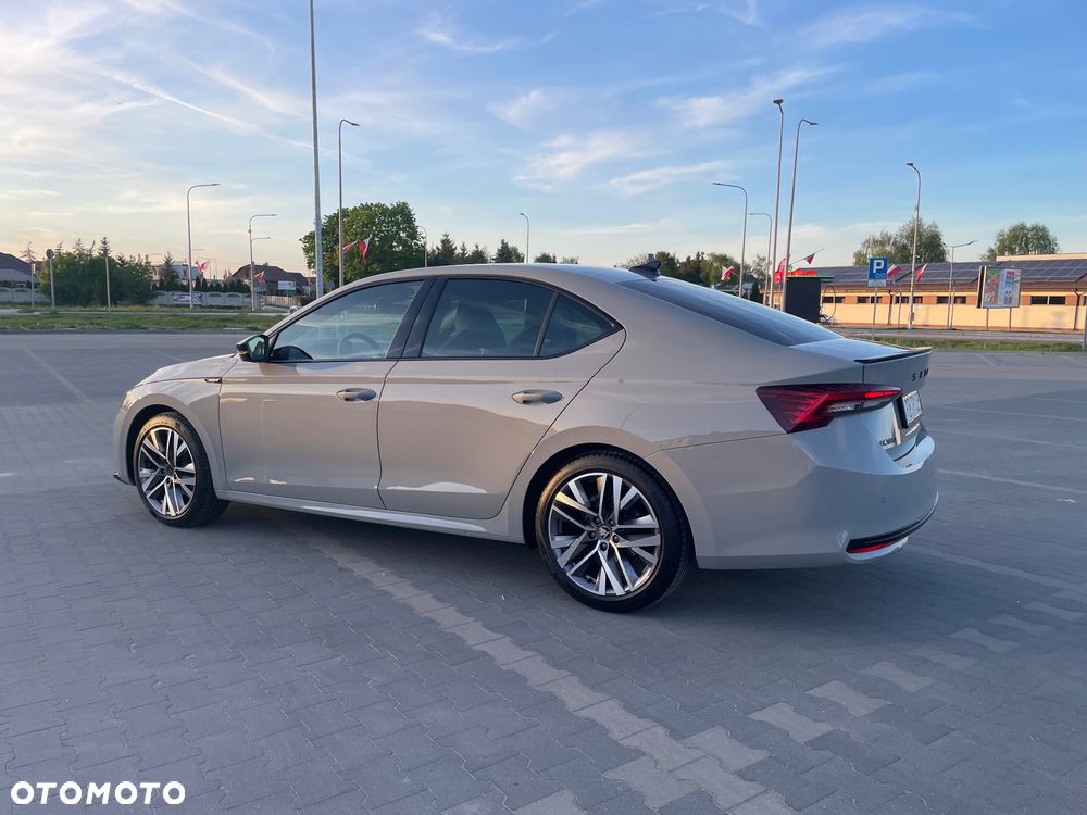 Skoda Octavia 2.0 TDI Sportline DSG - 28