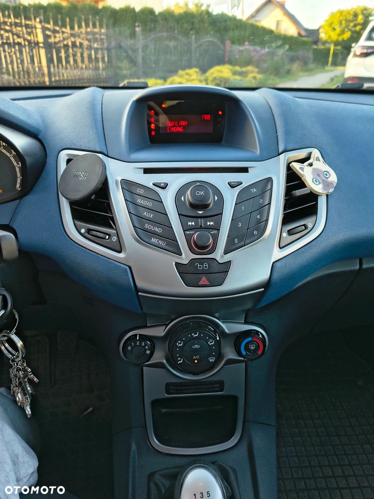 Ford Fiesta 1.25 Trend Edition - 10