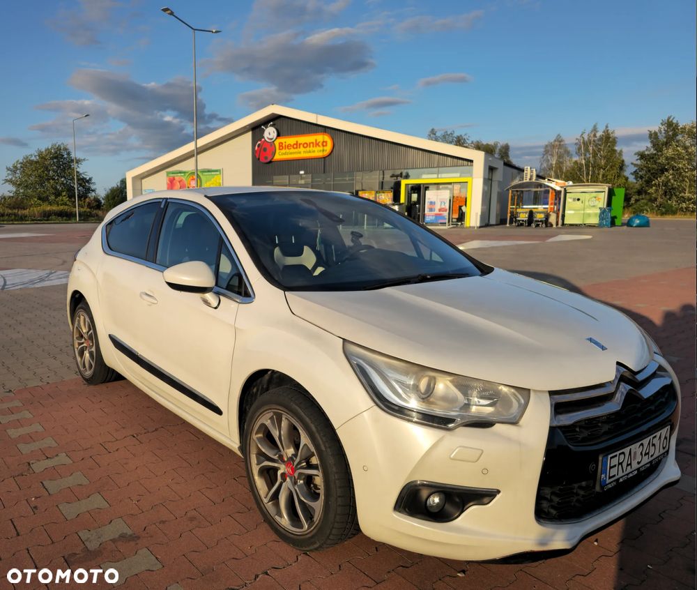 Citroën DS4 1.6 THP SoChic MCP - 19