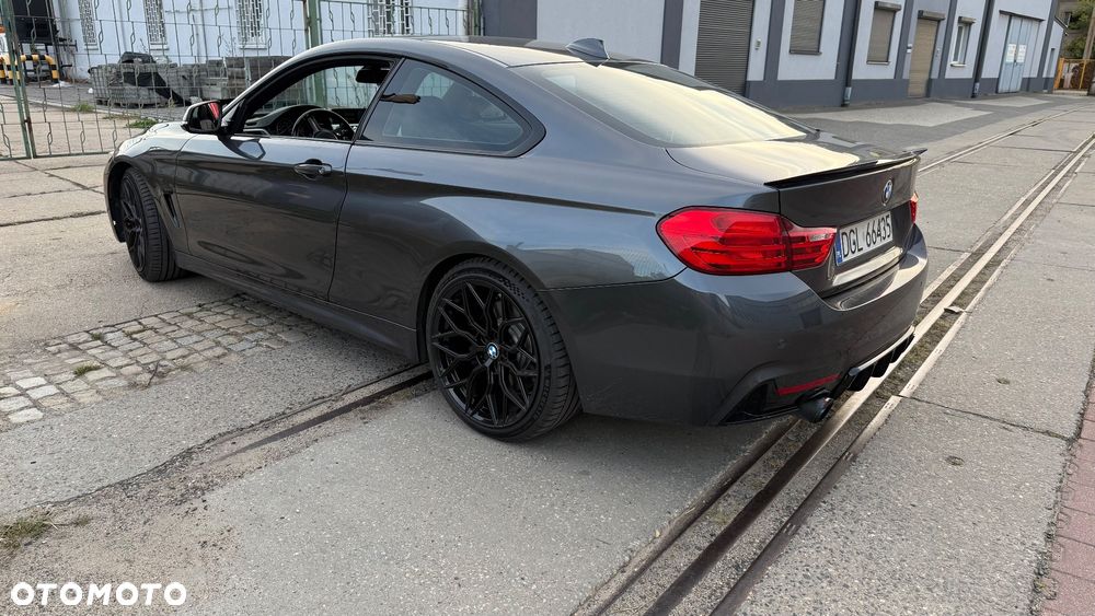 BMW Seria 4 435i Coupe - 1