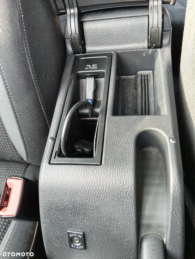 Volkswagen Golf 1.4 TSI DSG Team - 13