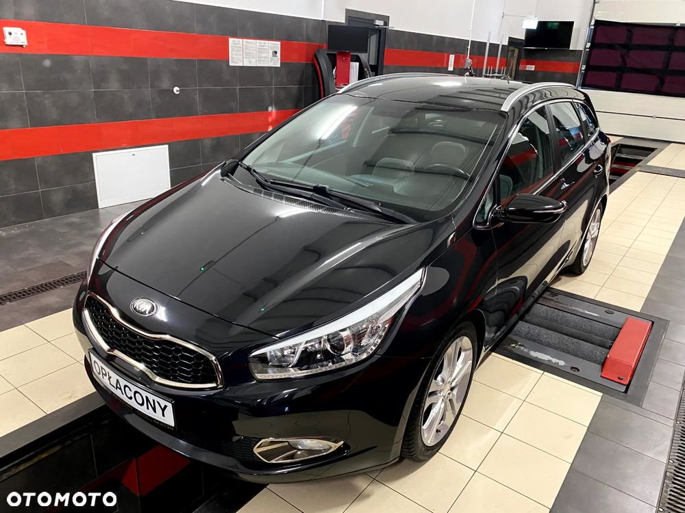 Kia Ceed 2012 photo 2