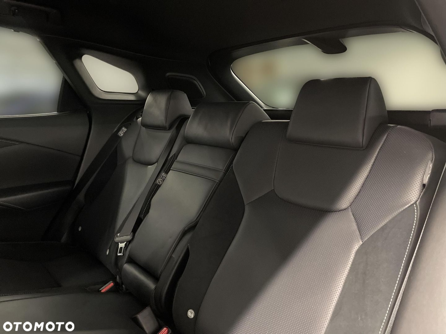 Lexus RX - 16