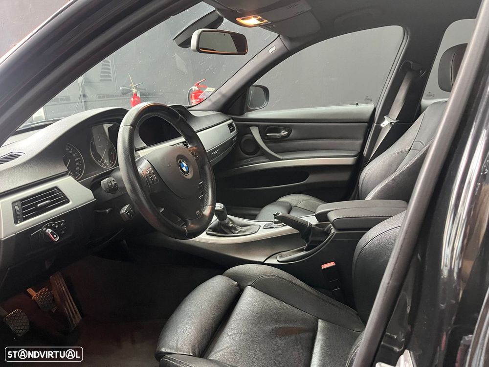 BMW 320 d Navigation - 8