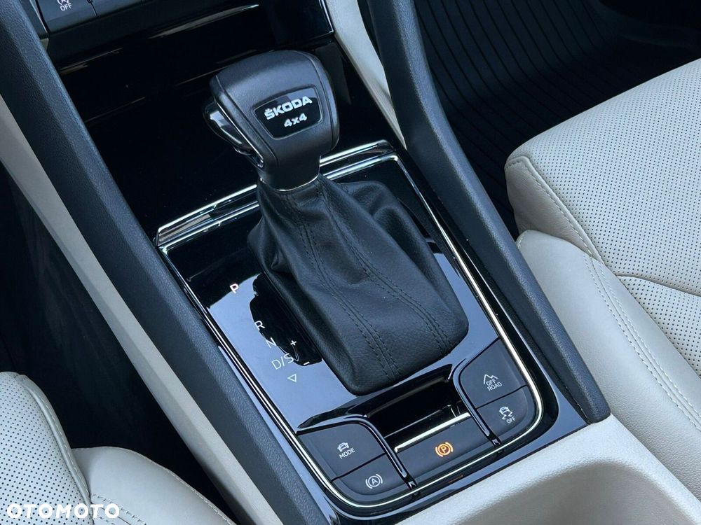 Skoda Kodiaq 2.0 TSI 4x4 L&K DSG - 24
