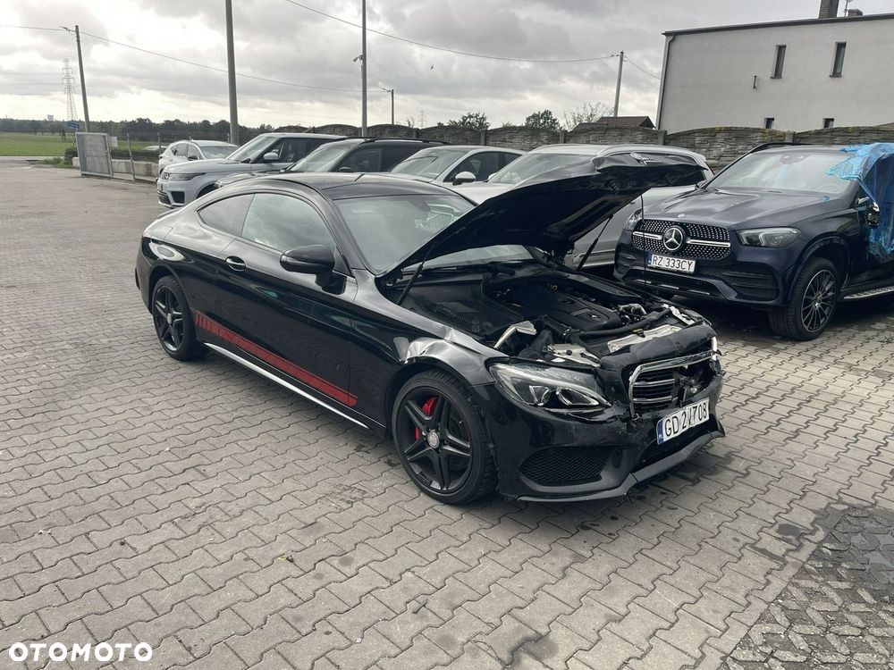 Mercedes-Benz Klasa C 300 7G-TRONIC AMG Line - 2