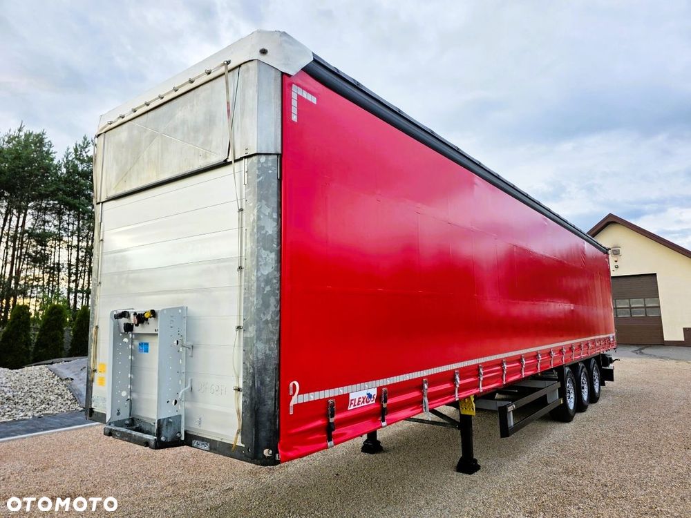 Schmitz Cargobull SCB Standard* Oś pod.* Dach pod.* Nowe OPONY!! - 2
