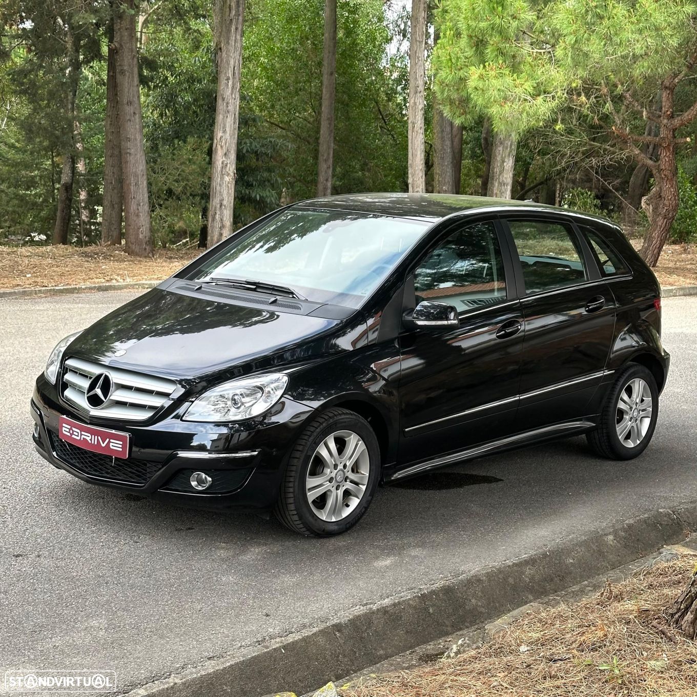 Mercedes-Benz B 180 - 1