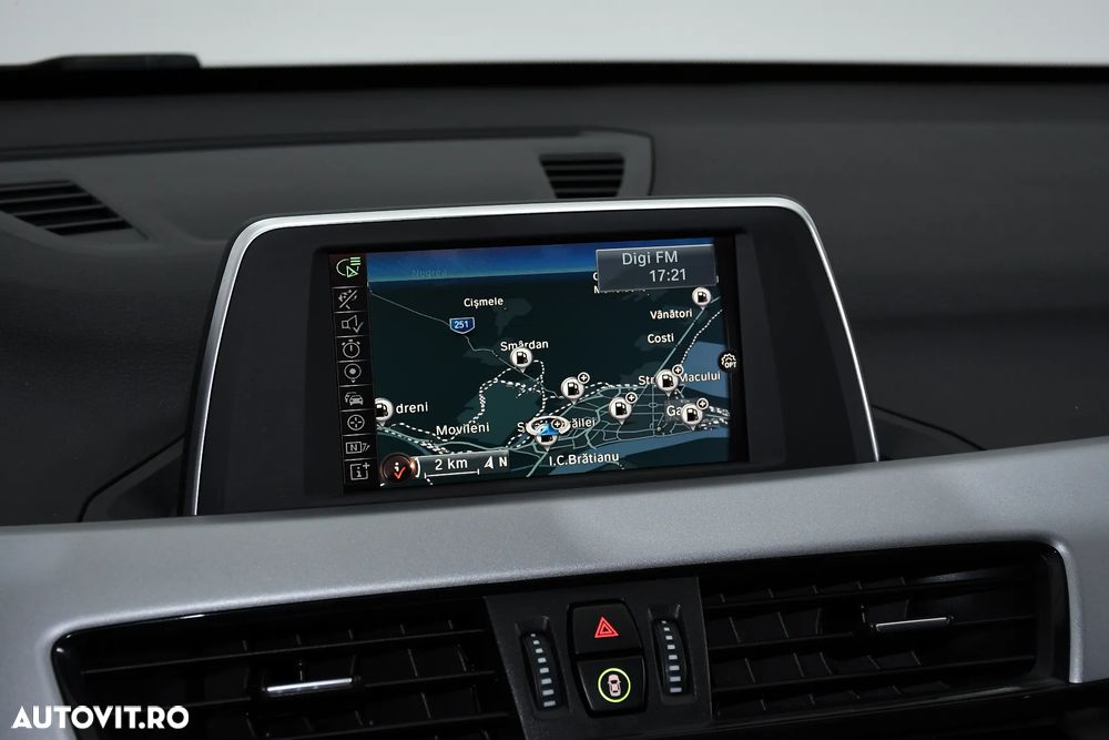 BMW X1 xDrive20d Aut. Sport Line - 30