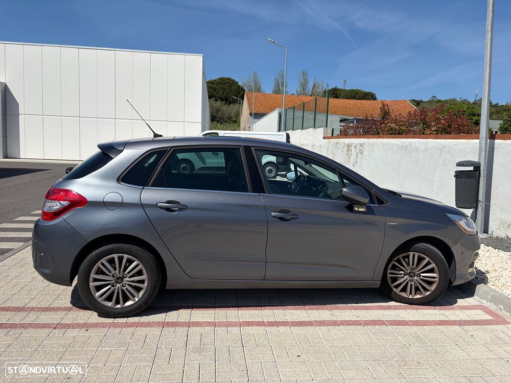 Citroën C4 e-HDi 110 EGS6 Stop/Start System Exclusive - 2