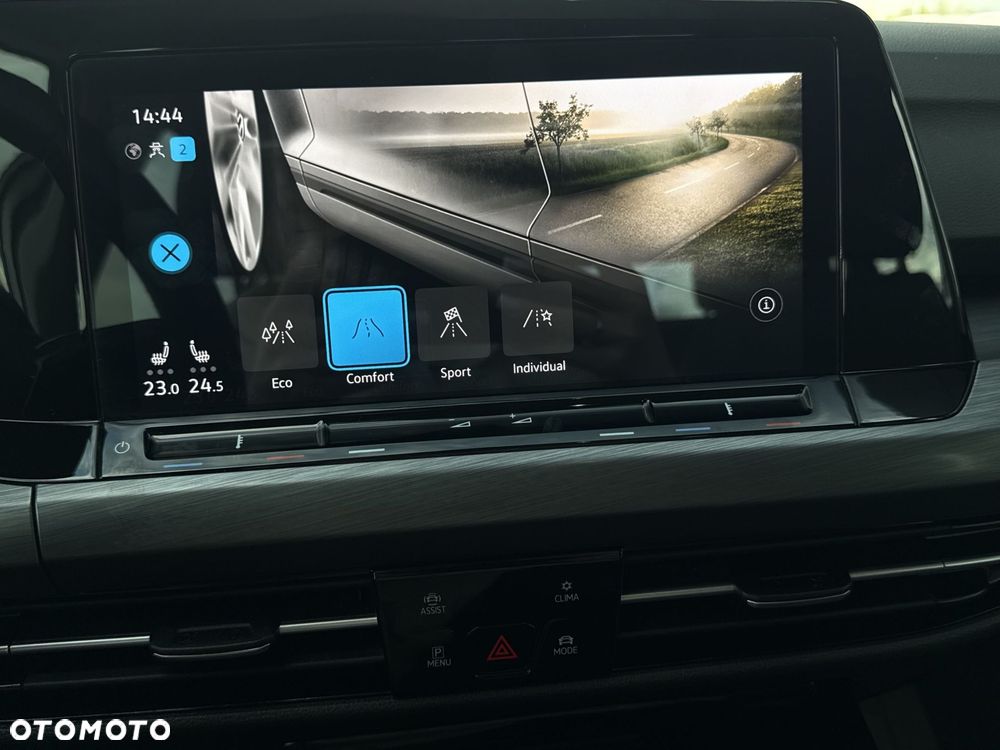 Volkswagen Golf 1.5 eTSI EVO Style DSG - 22