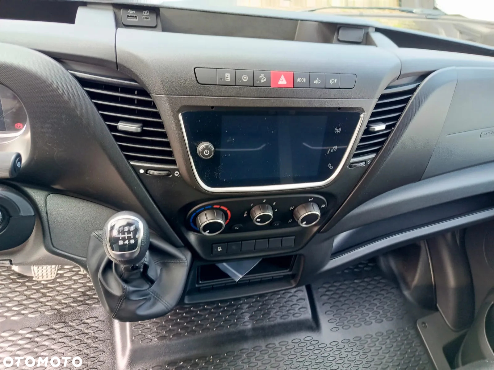 Iveco Daily / 50C18HZ - 13