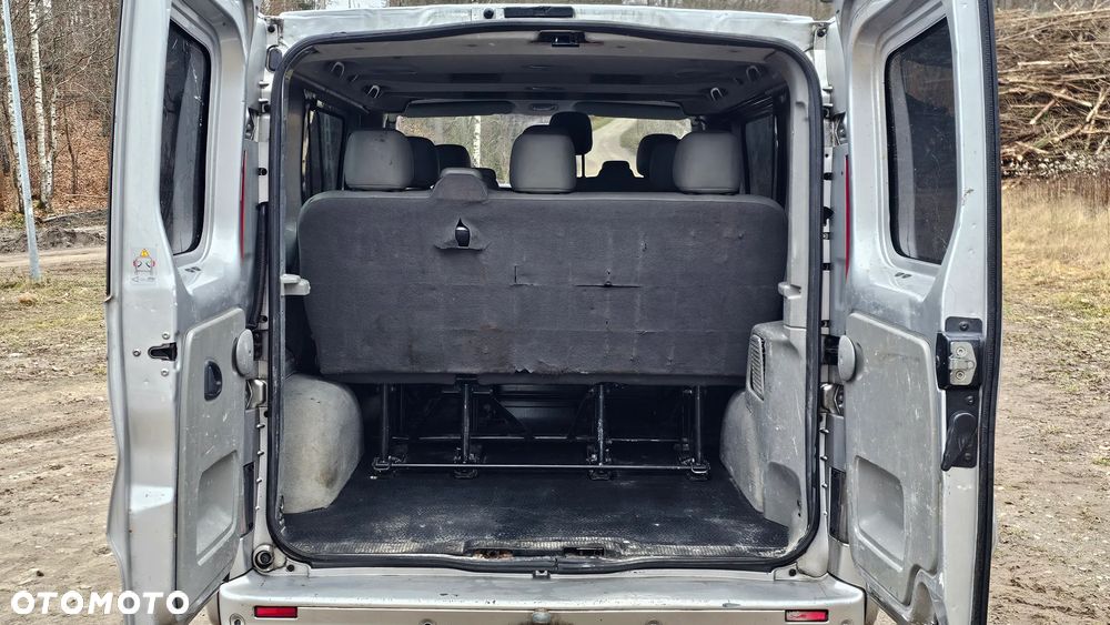 Opel Vivaro - 16