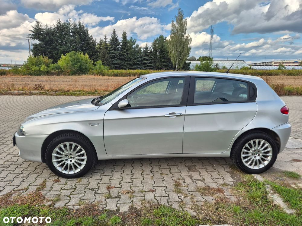 Alfa Romeo 147 1.9 JTD Impression - 9