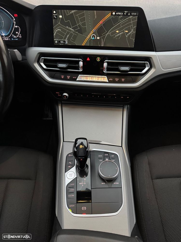 BMW 330 e Line Sport Auto - 13