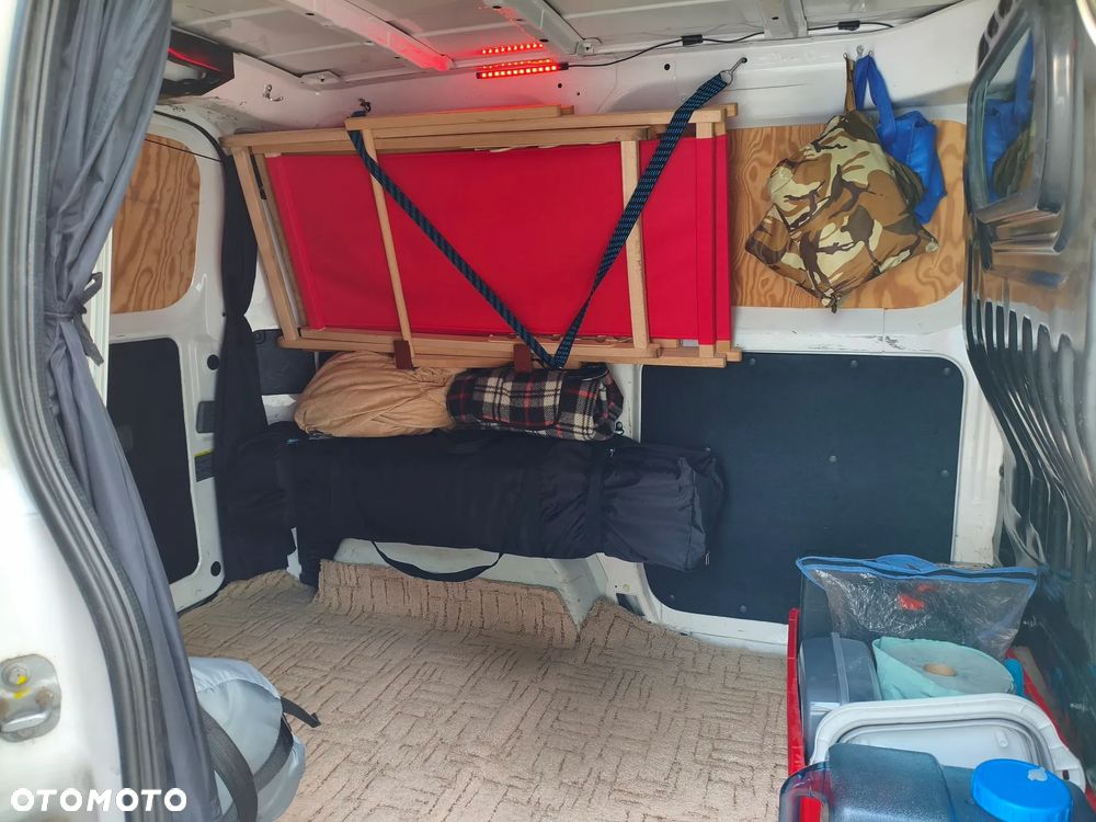 Nissan NV200 - 12