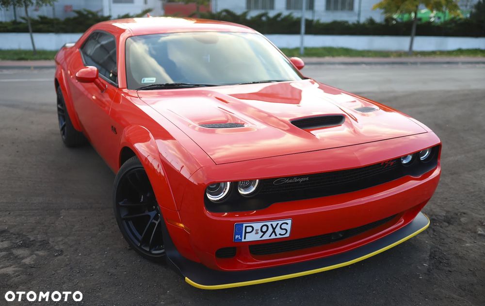 Dodge Challenger 6.4 Scat Pack - 17