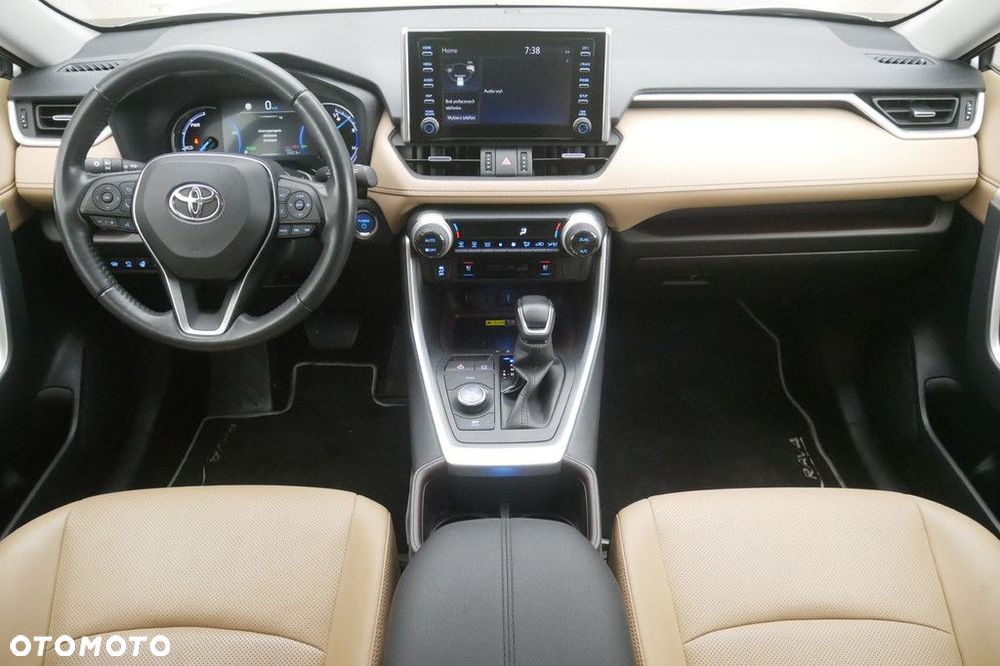 Toyota RAV4 - 8