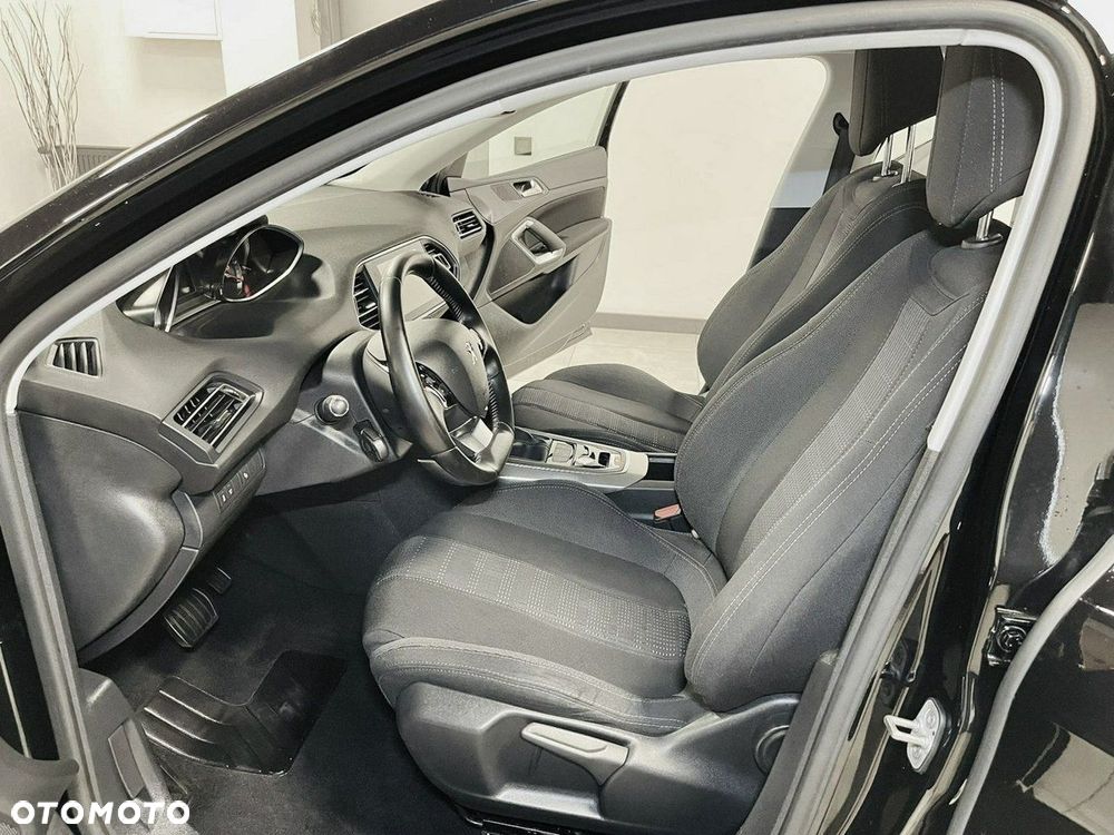 Peugeot 308 - 16