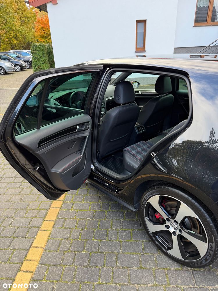 Volkswagen Golf 2.0 TSI BMT GTI Performance DSG - 23