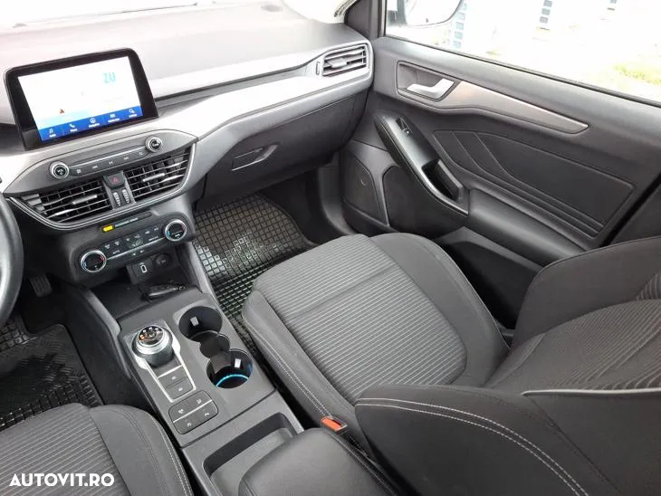 Ford Focus 1.5 TDCi Powershift Titanium - 19