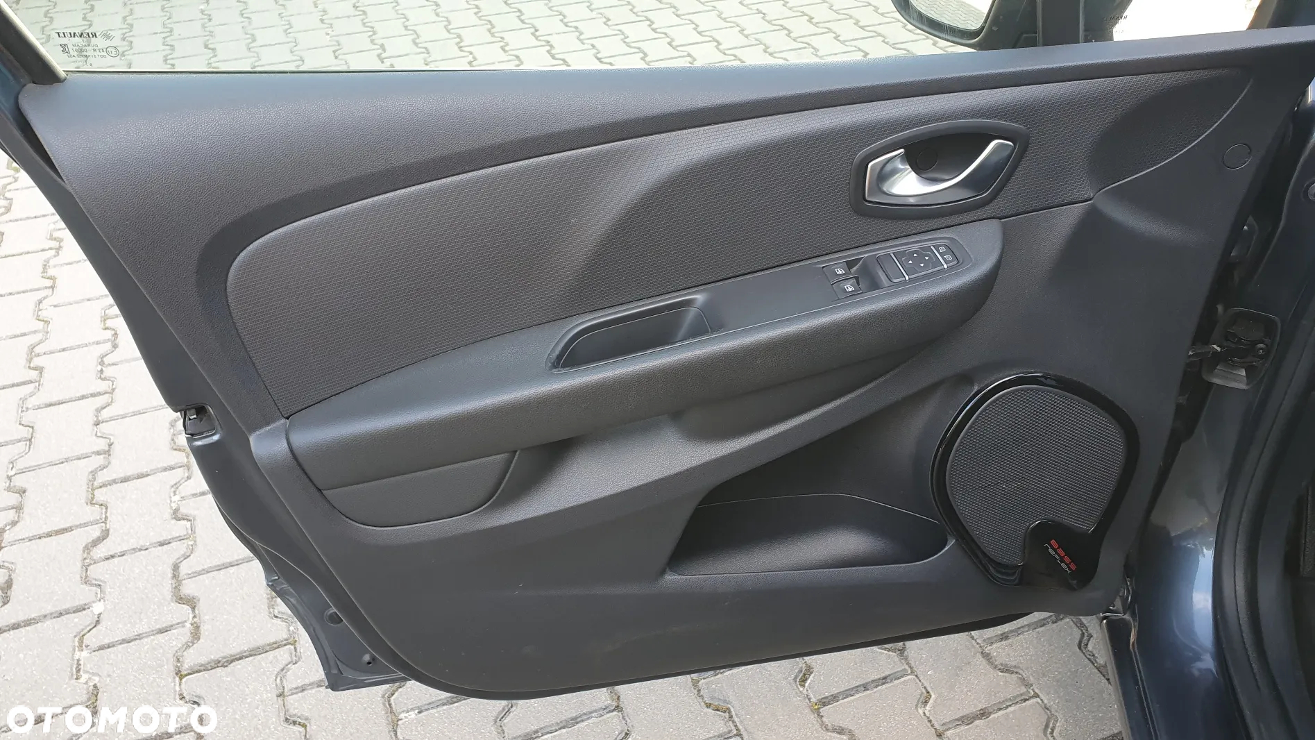 Renault Clio - 19