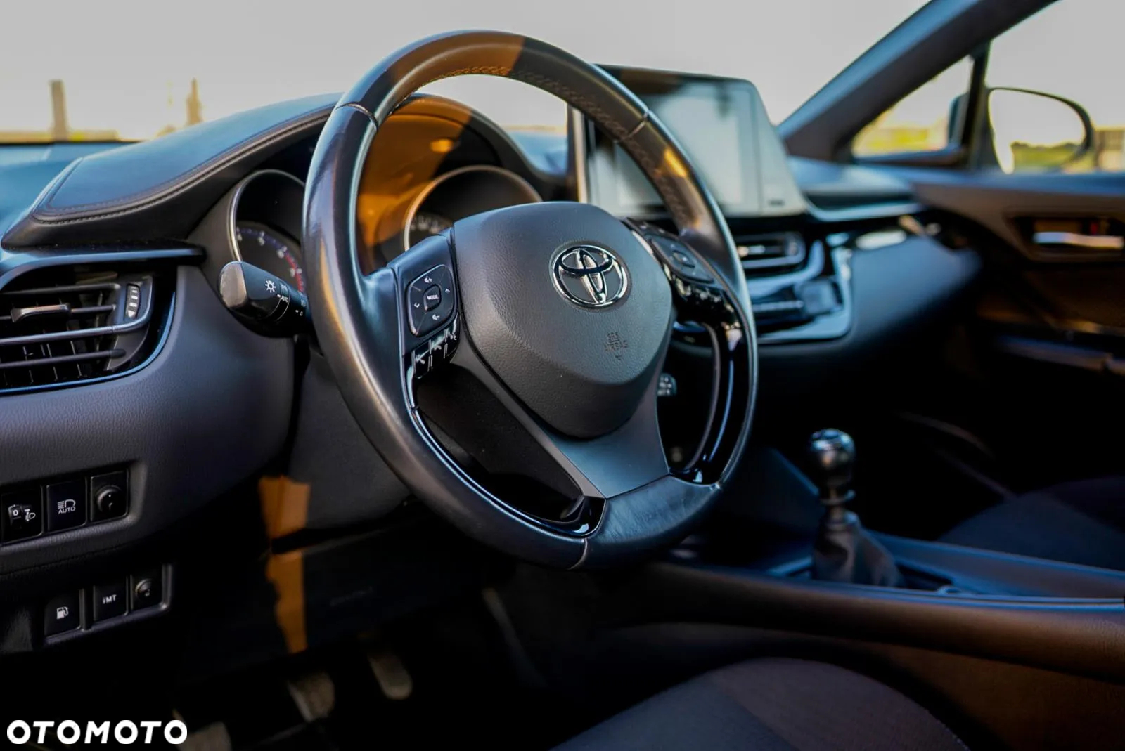 Toyota C-HR 1.2 T Premium - 14