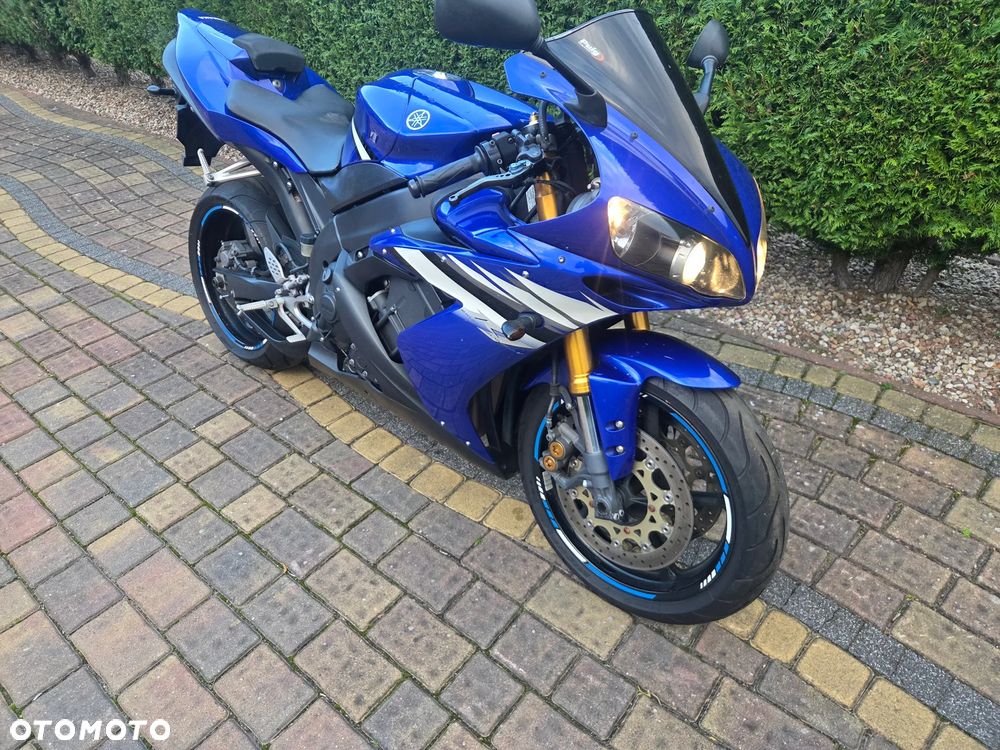 Yamaha R1