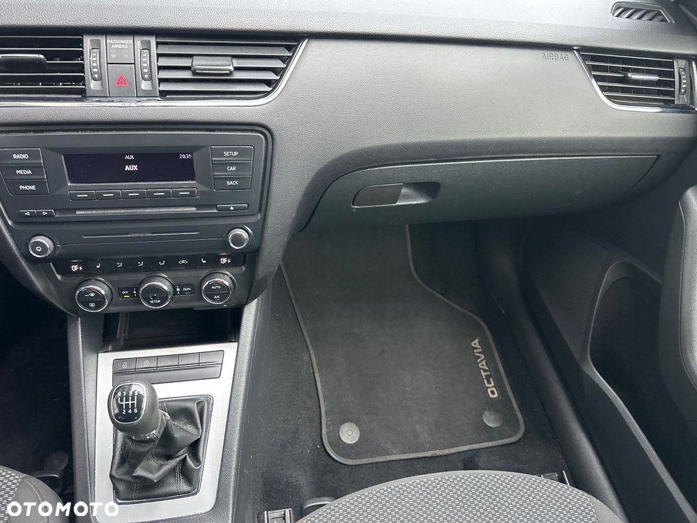 Skoda Octavia 2.0 TDI Ambition - 11