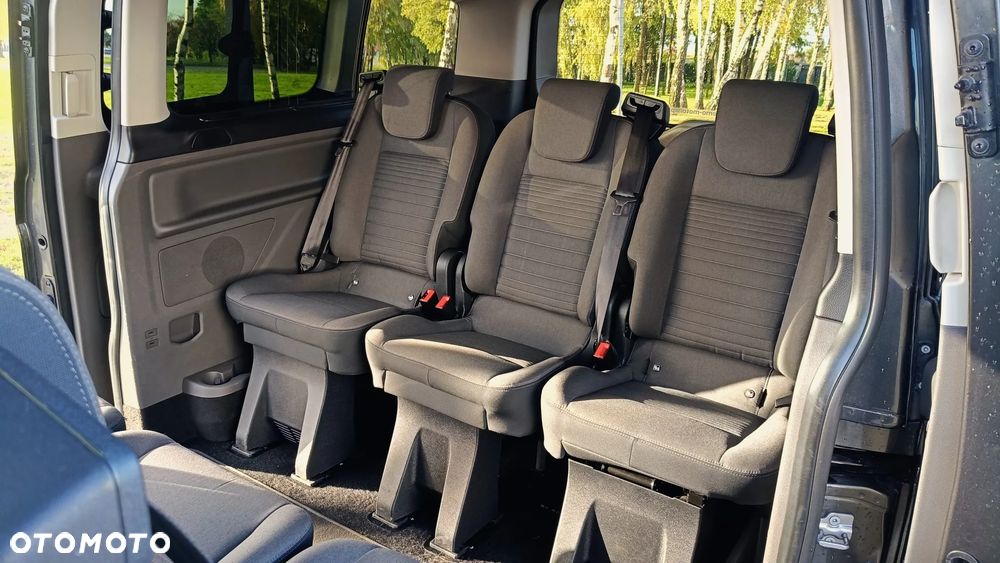 Ford Tourneo Custom - 9