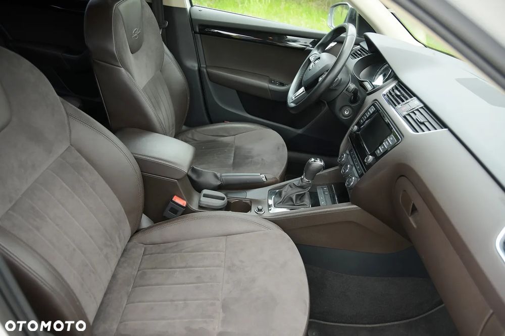 Skoda Octavia 2.0 TDI 4x4 DSG L&K - 17