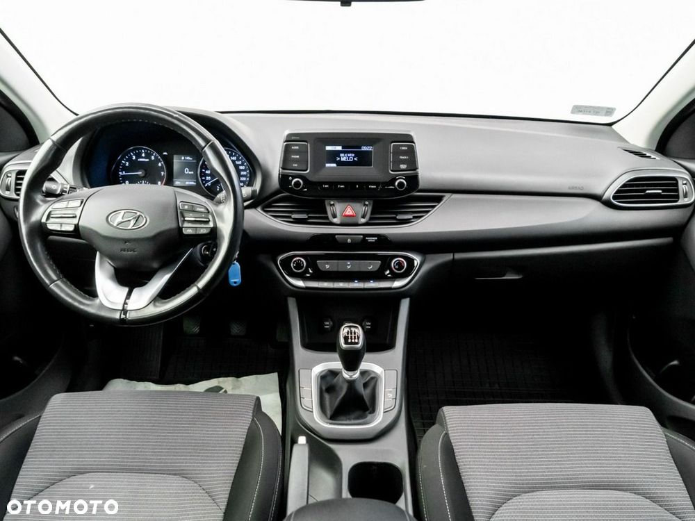 Hyundai i30 1.5 DPI Classic + - 19