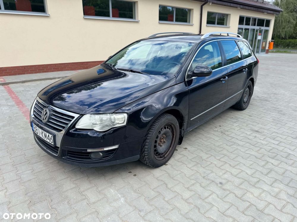 Volkswagen Passat - 1