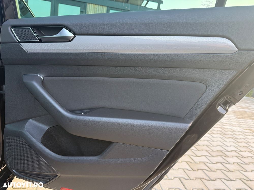 Volkswagen Passat 2.0 TDI SCR DSG Business - 16